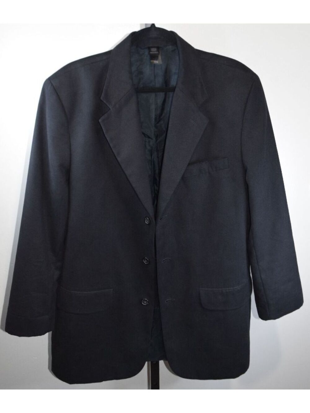 Claiborne Notch Lapel Three Button Blazer, Black Suit Jacket, Men's Size 40L